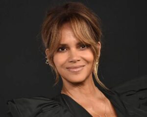 Halle Berry Age, Height, Net Worth, Family & Bio